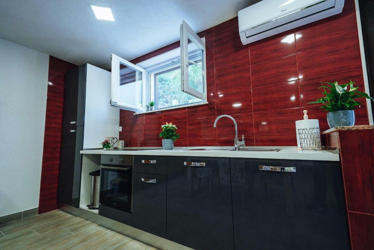 Apartman Kristina Apartment Split Exterior photo